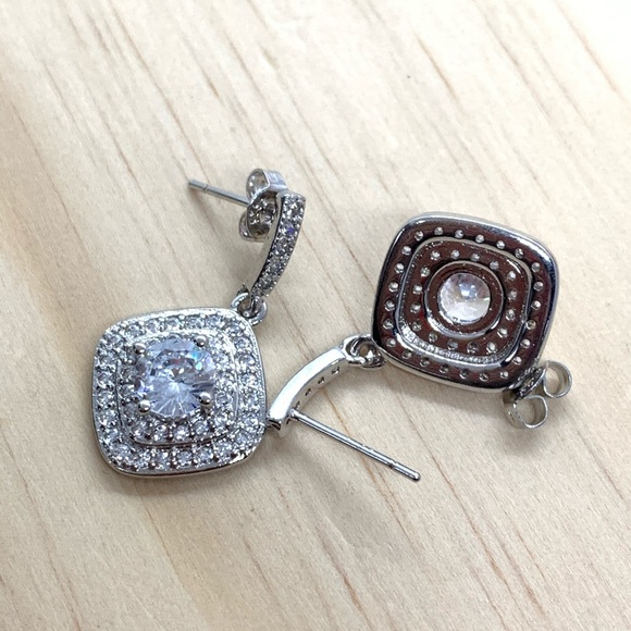 🌟 Sterling Silver 925 CZ Earrings - Picture 9 of 9